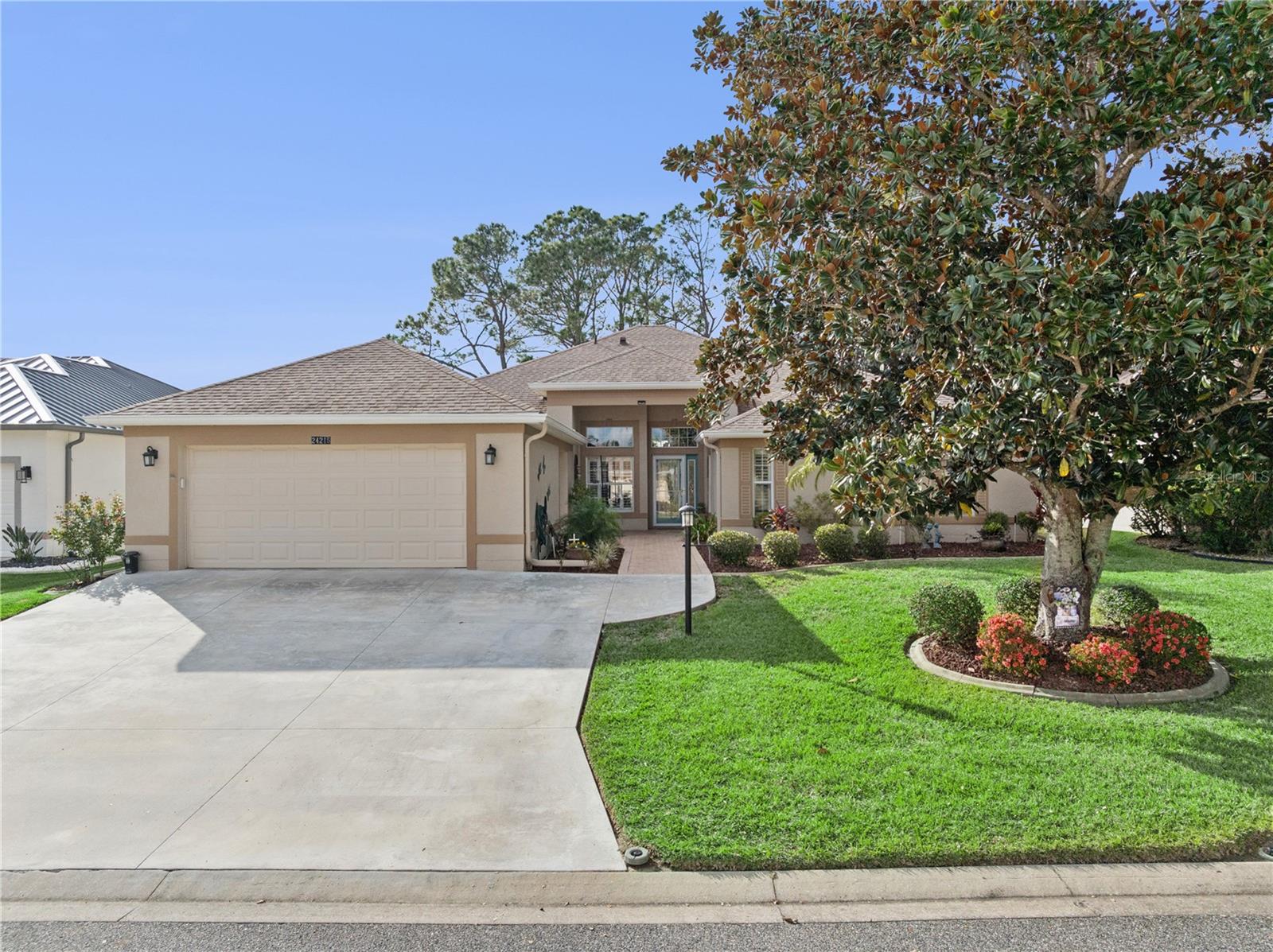 24215 BELLE MEDE DR, LEESBURG, FL