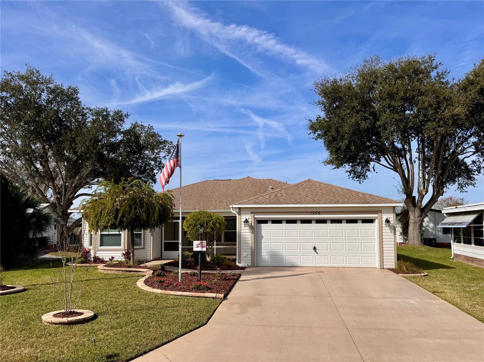 1006 ANN AVE, LADY LAKE, FL