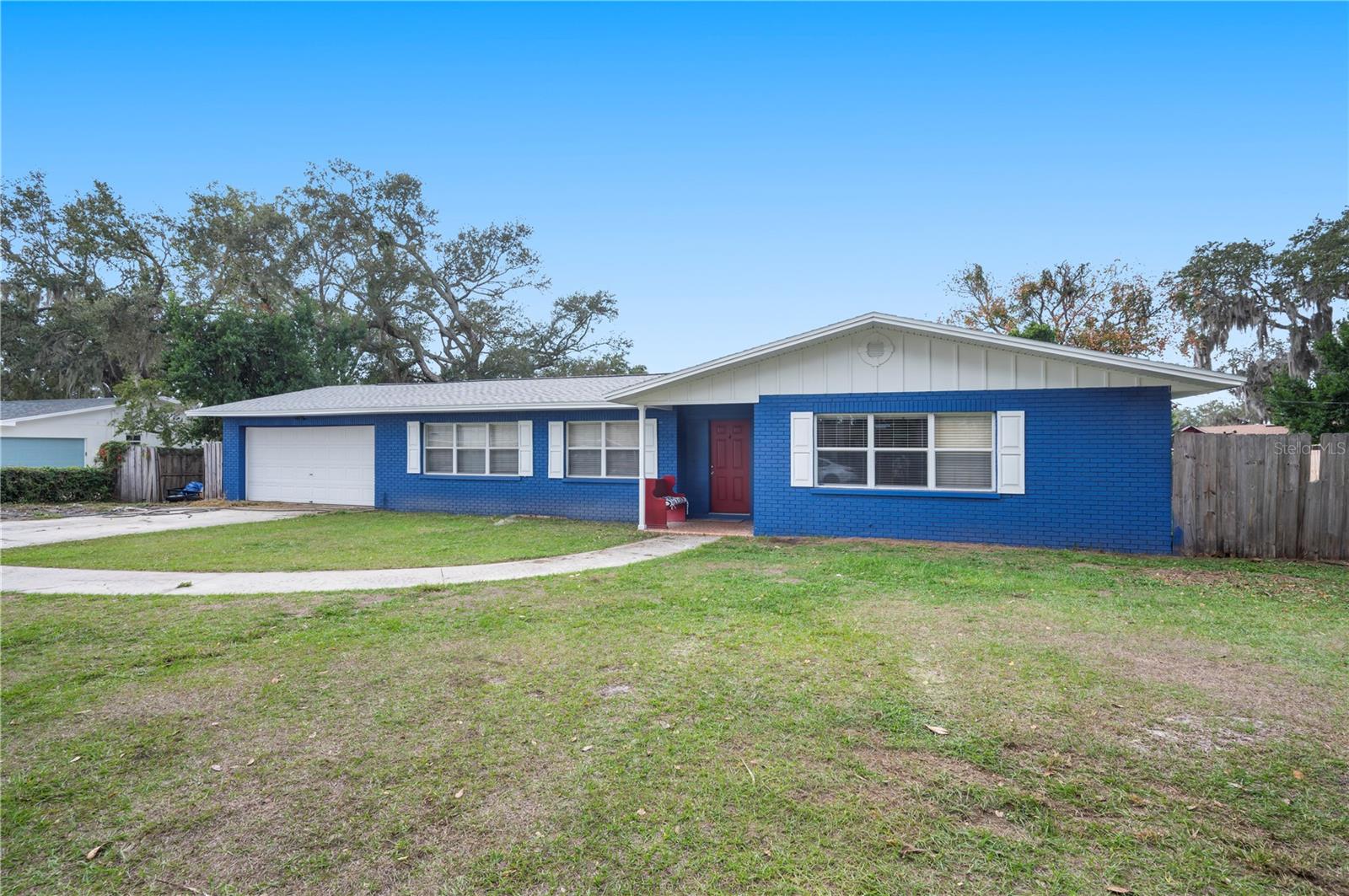 4911 WHITEOAK DR E, LAKELAND, FL — photo 2