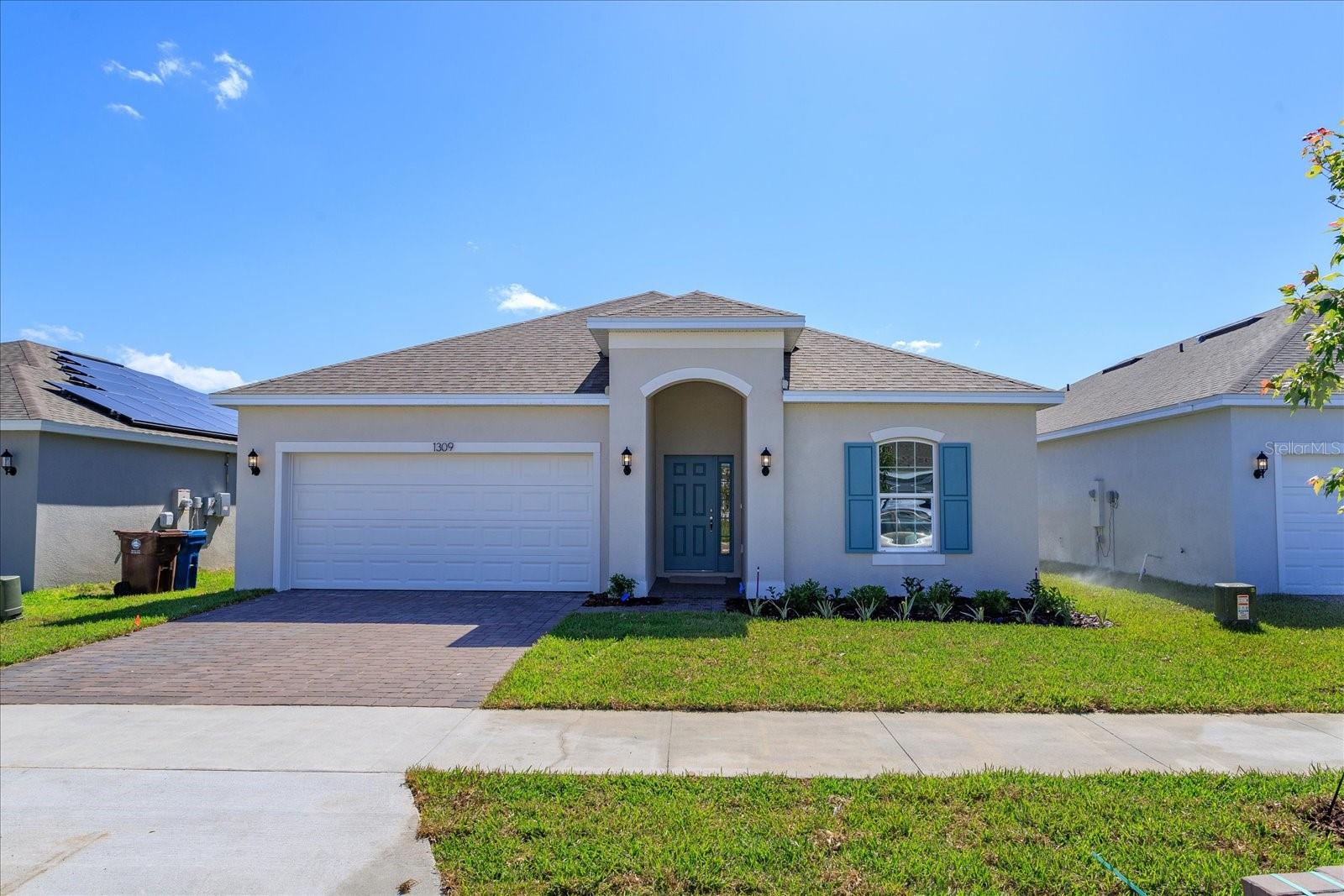 756 SUNSHOWER DR, LADY LAKE, FL