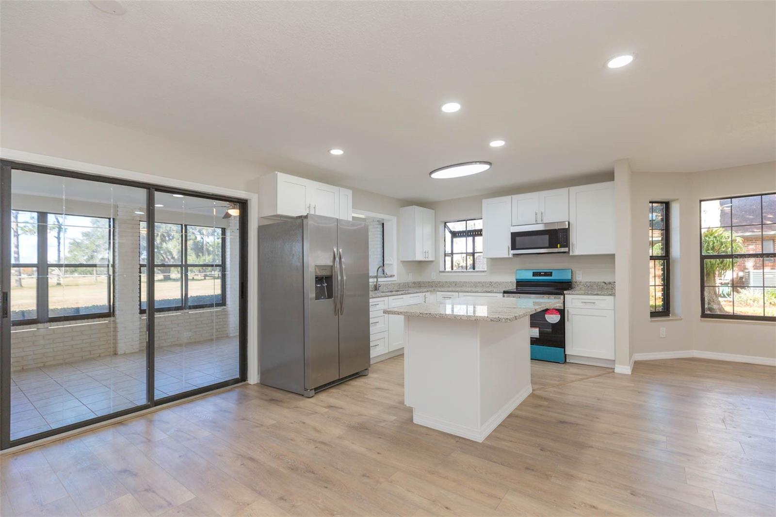 6545 BRENTWOOD DR, ZEPHYRHILLS, FL — photo 11