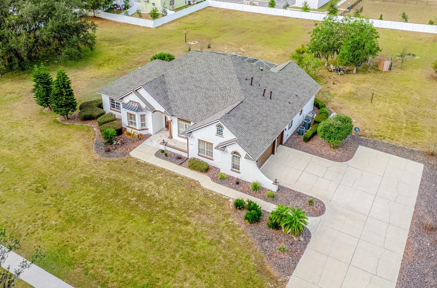 5092 NE 81ST BLVD, WILDWOOD, FL — photo 2