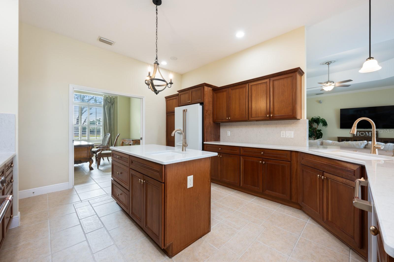 5092 NE 81ST BLVD, WILDWOOD, FL — photo 11
