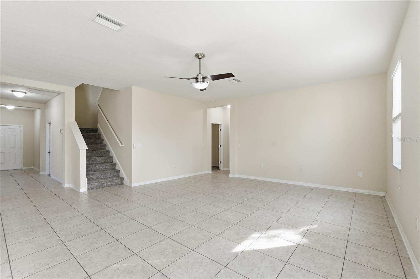 20203 AUTUMN FERN AVE, TAMPA, FL — photo 16
