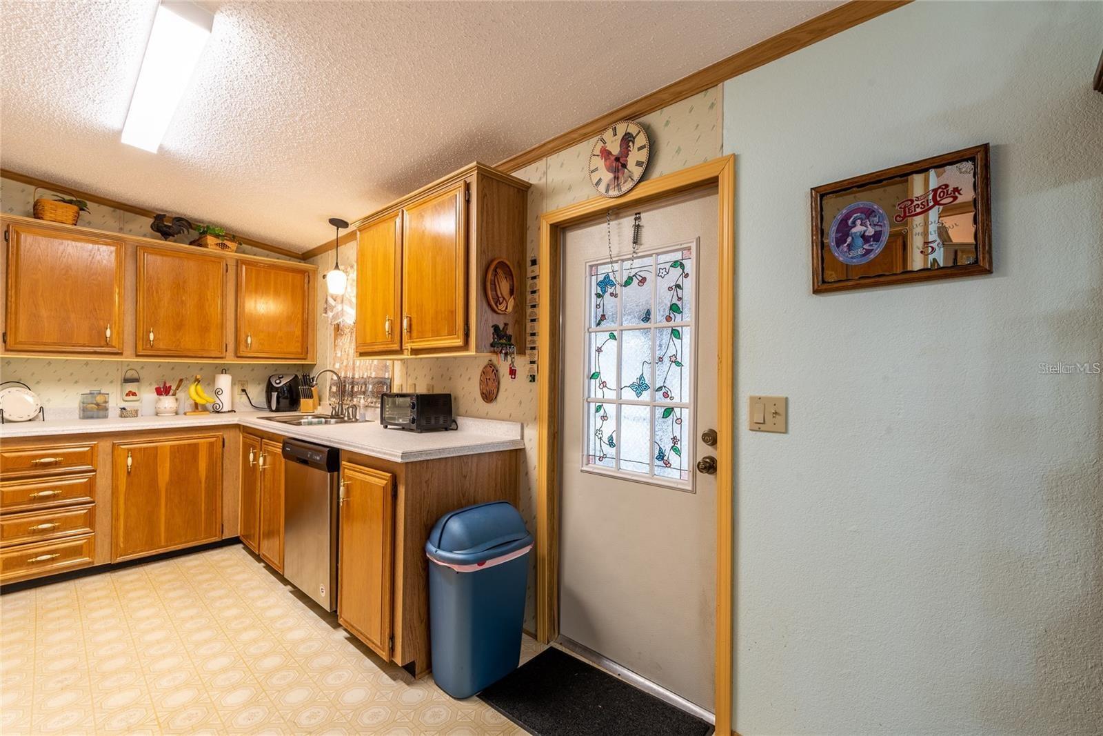 25527 BELLE HELENE, LEESBURG, FL — photo 14