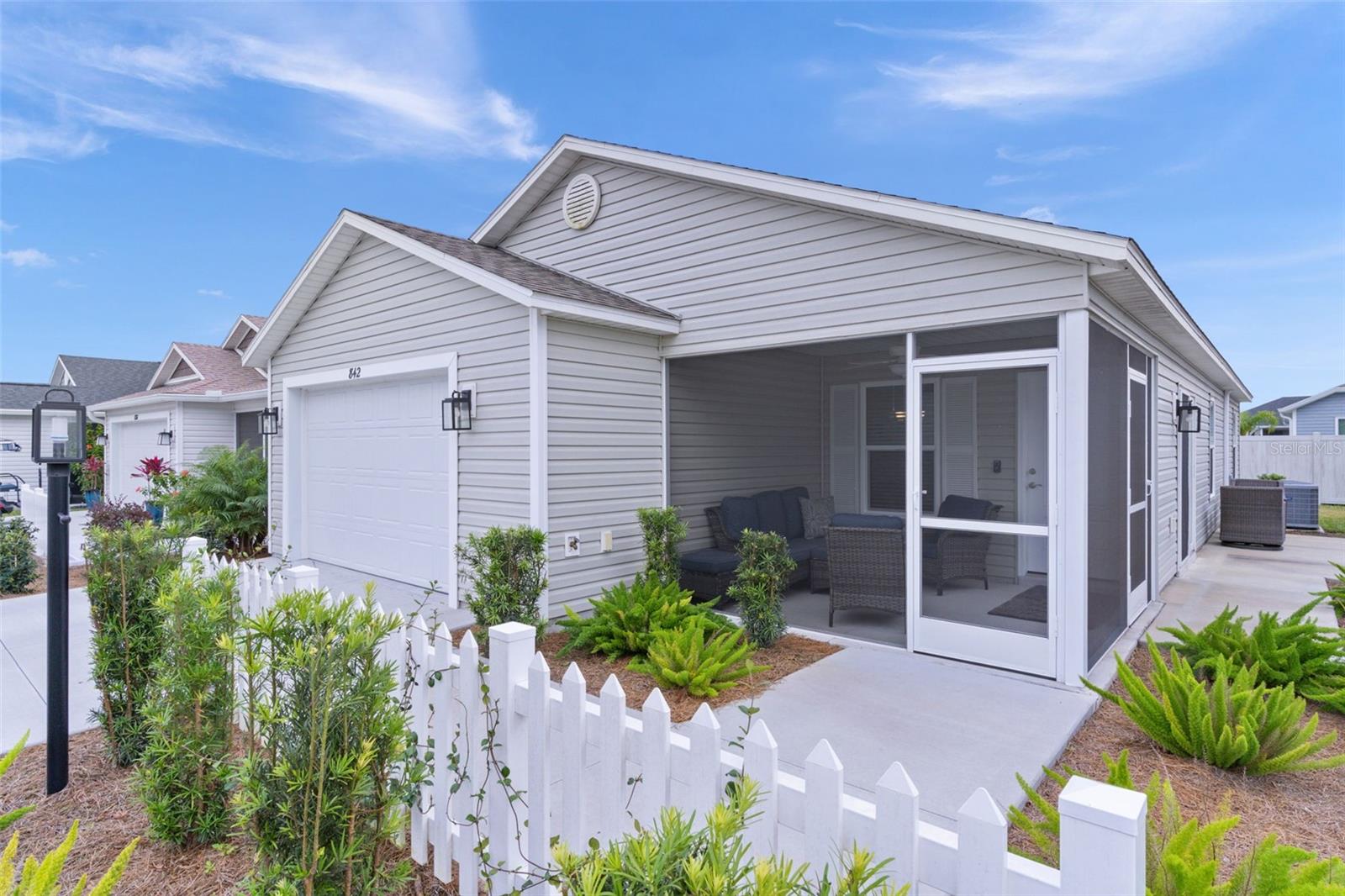 842 SPRING AVE, THE VILLAGES, FL — photo 4