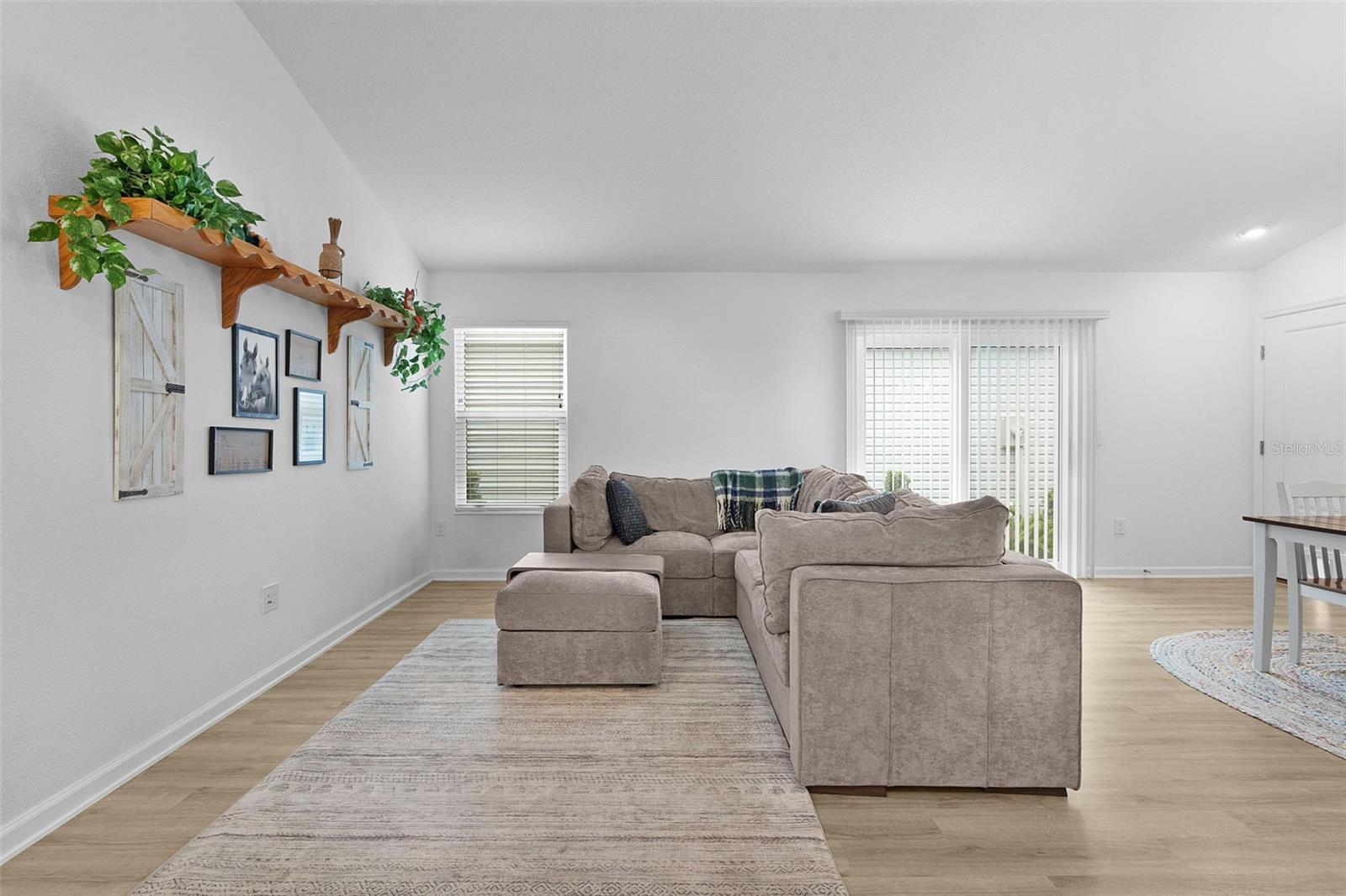 842 SPRING AVE, THE VILLAGES, FL — photo 19