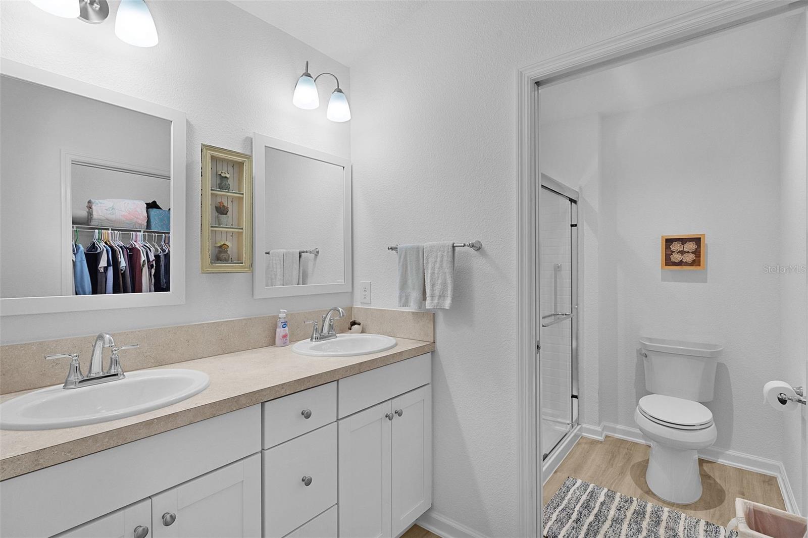 842 SPRING AVE, THE VILLAGES, FL — photo 47