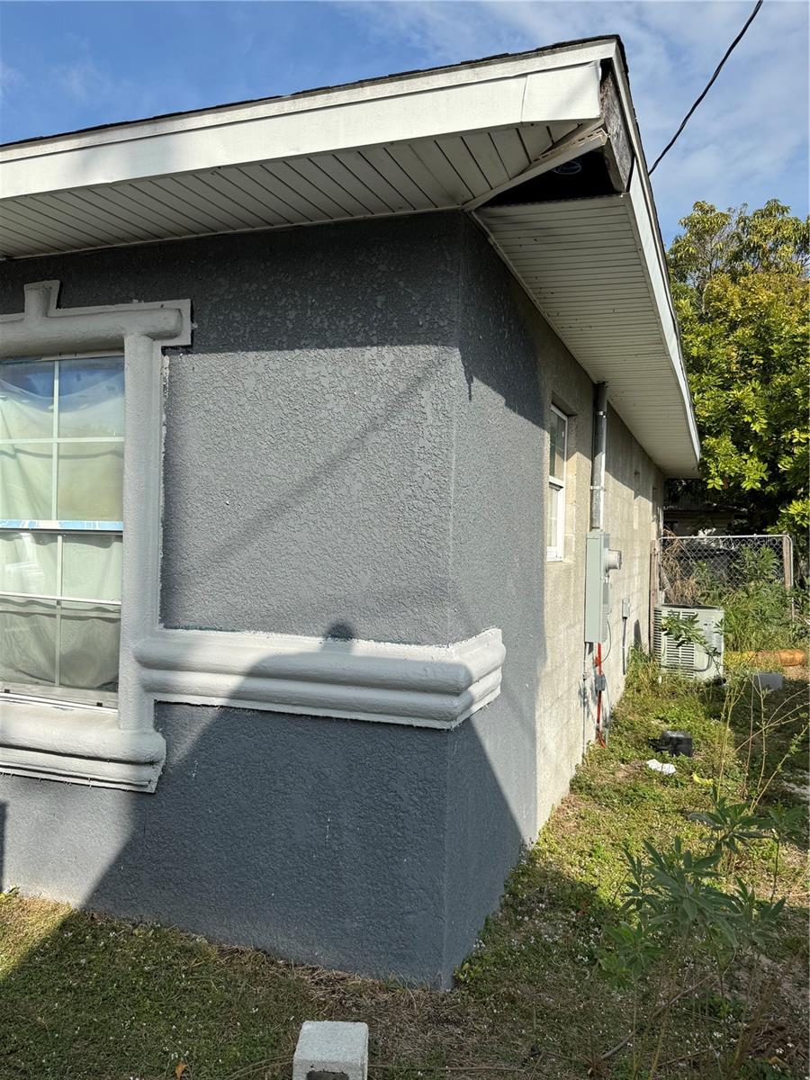 313 E WASHINGTON ST, AVON PARK, FL — photo 2