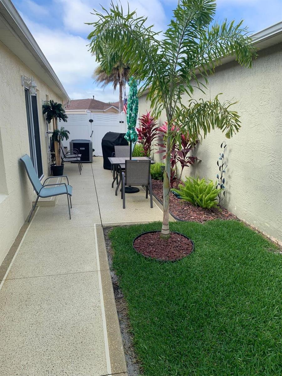 1069 BURNETTOWN PL, THE VILLAGES, FL — photo 24