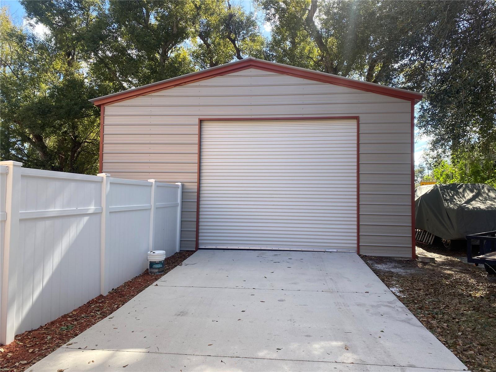 811 FAIRLINGTON DR, LAKELAND, FL — photo 32