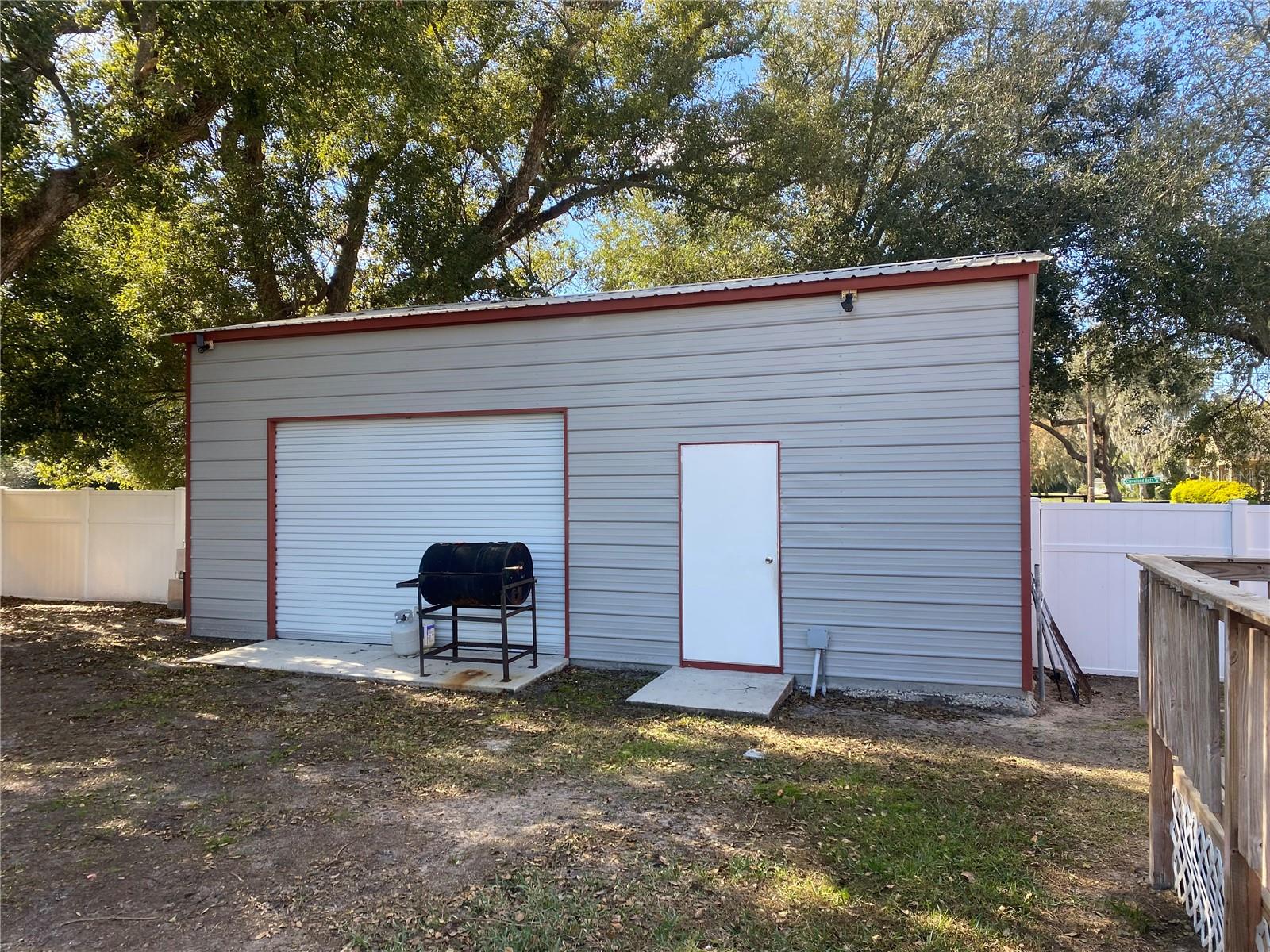 811 FAIRLINGTON DR, LAKELAND, FL — photo 33