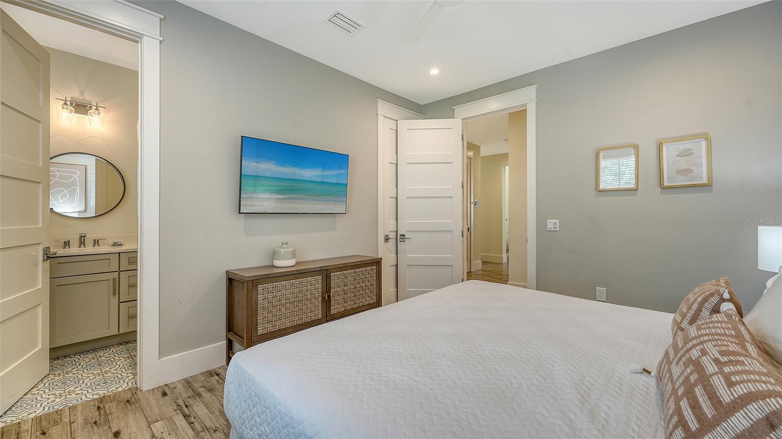 2175 AVENUE A, BRADENTON BEACH, FL — photo 35