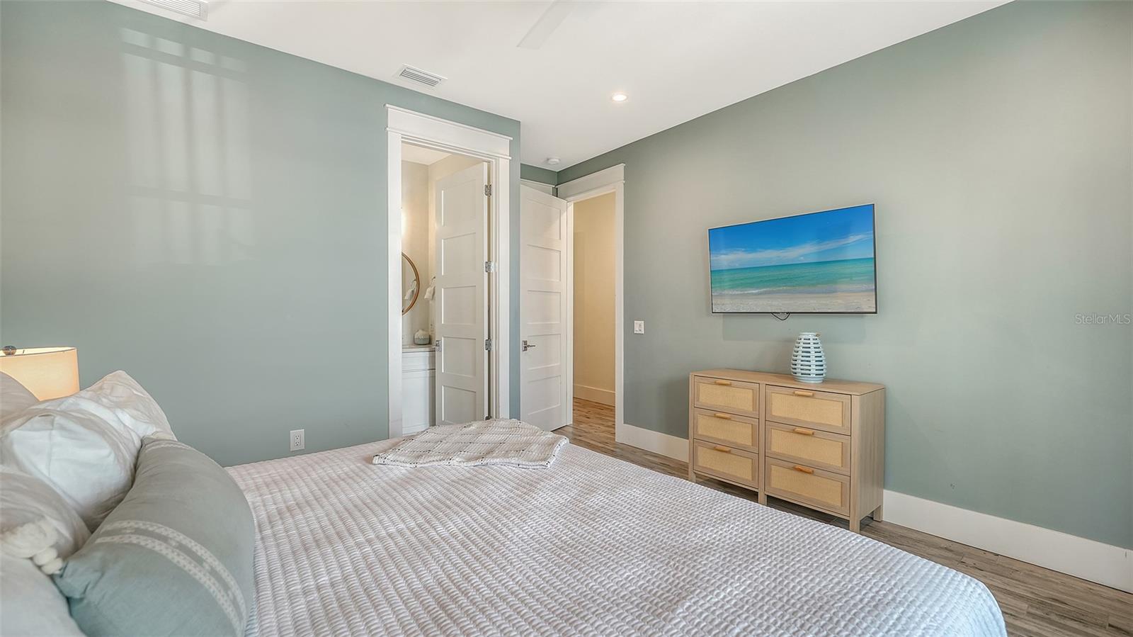 2175 AVENUE A, BRADENTON BEACH, FL — photo 47