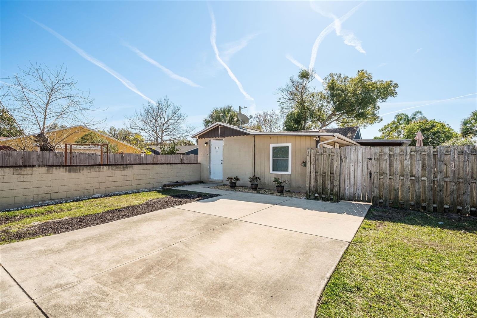 708 N SAINT CLAIR ABRAMS AVE, TAVARES, FL — photo 79