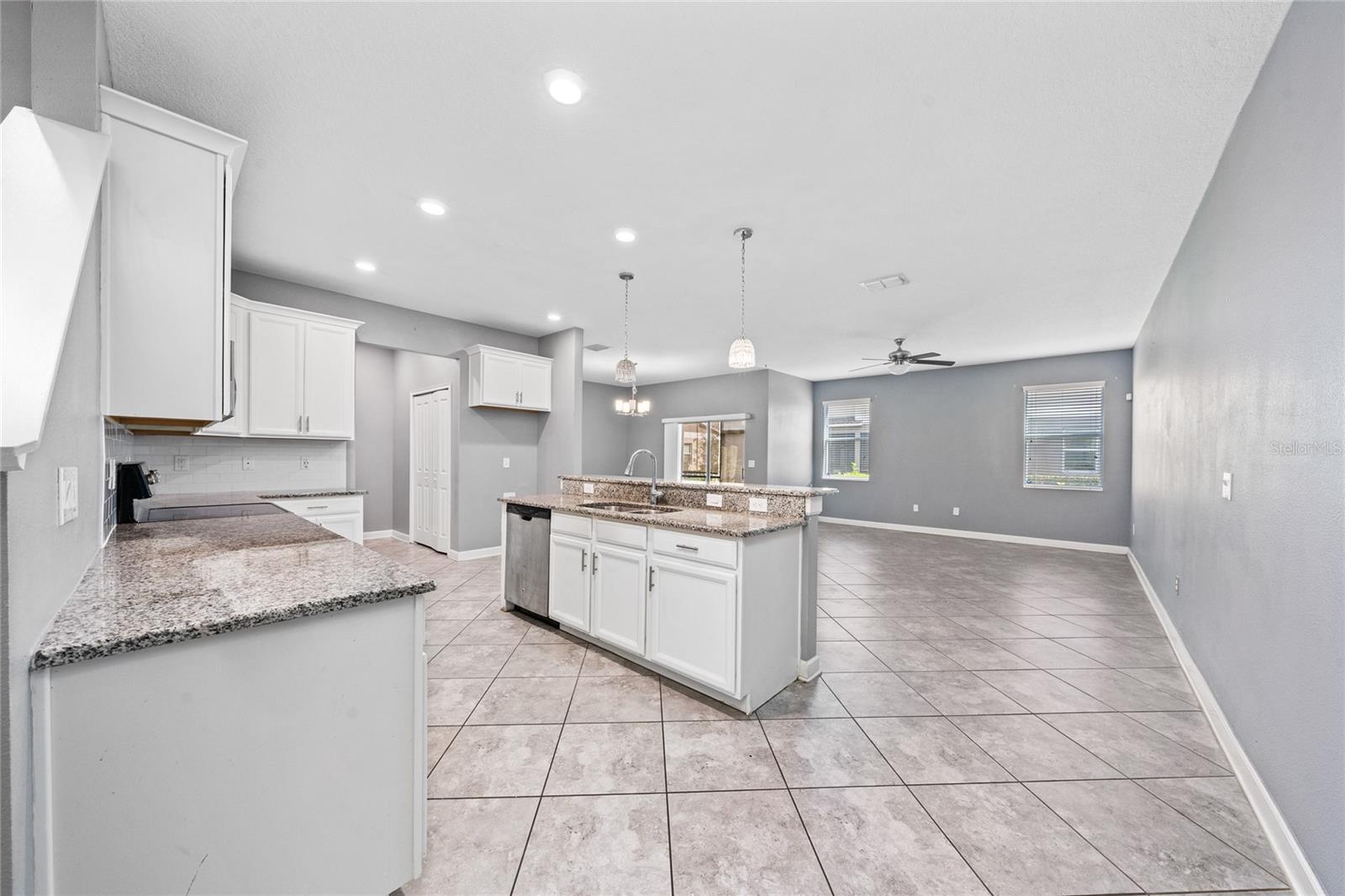 15215 PACEY COVE DR, ORLANDO, FL — photo 3