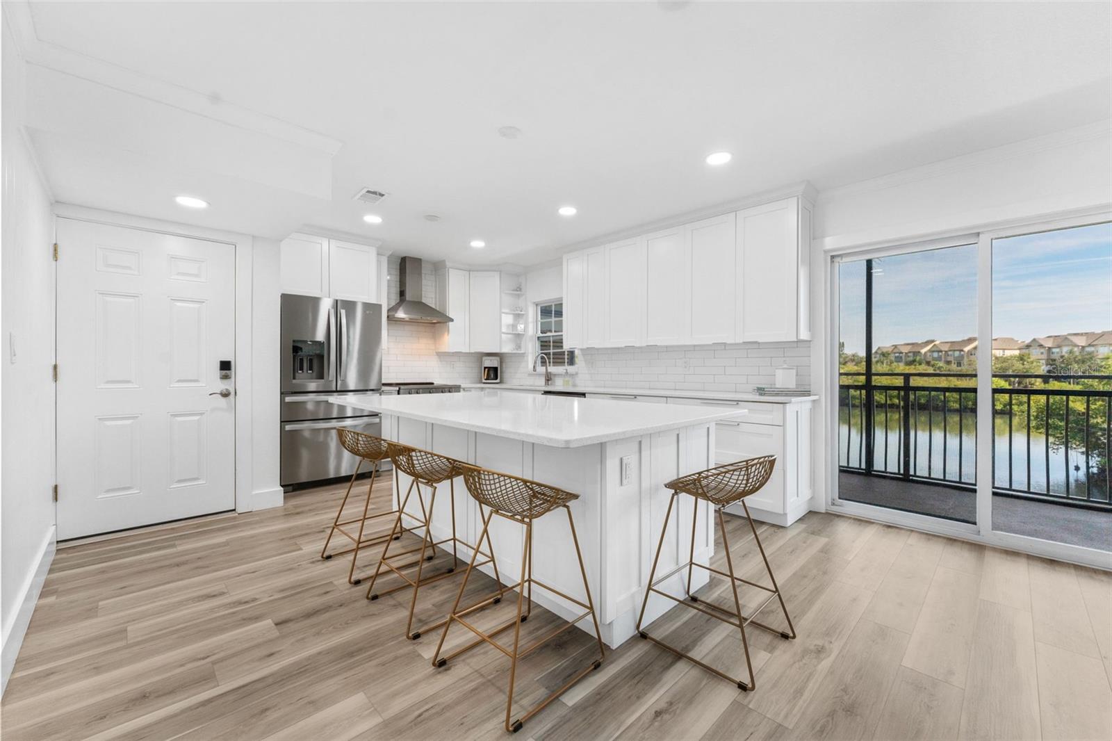 8806 BAY POINTE DR #206, TAMPA, FL — photo 3