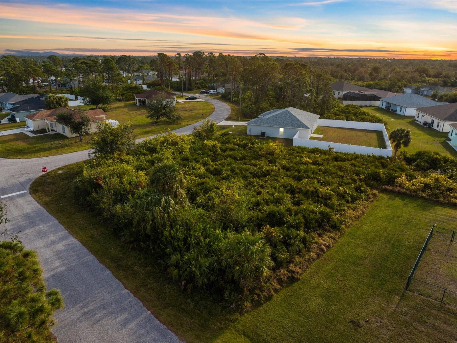 12142 APPLEBERG CIR, PORT CHARLOTTE, FL