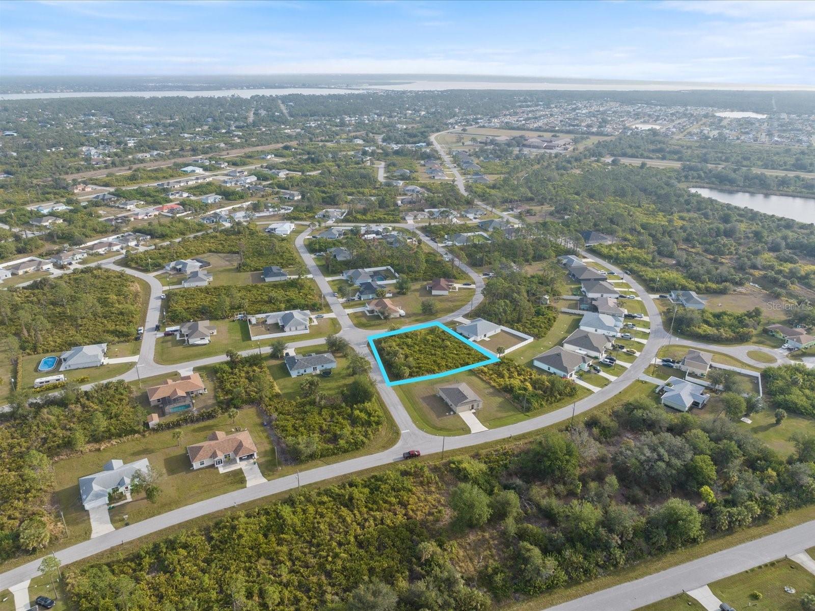 12142 APPLEBERG CIR, PORT CHARLOTTE, FL — photo 4
