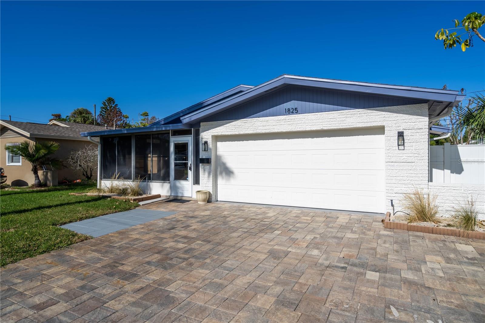 1825 SHORE ACRES BLVD NE, ST PETERSBURG, FL — photo 2