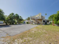 220 SCOTLAND ST — photo 81