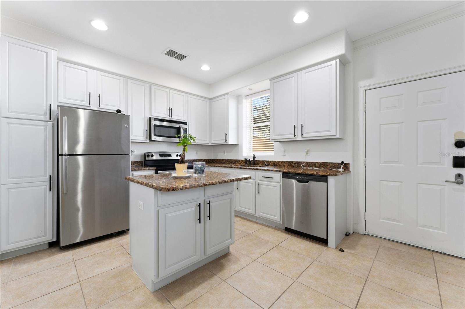 2616 BELLA VISTA DR, DAVENPORT, FL — photo 6