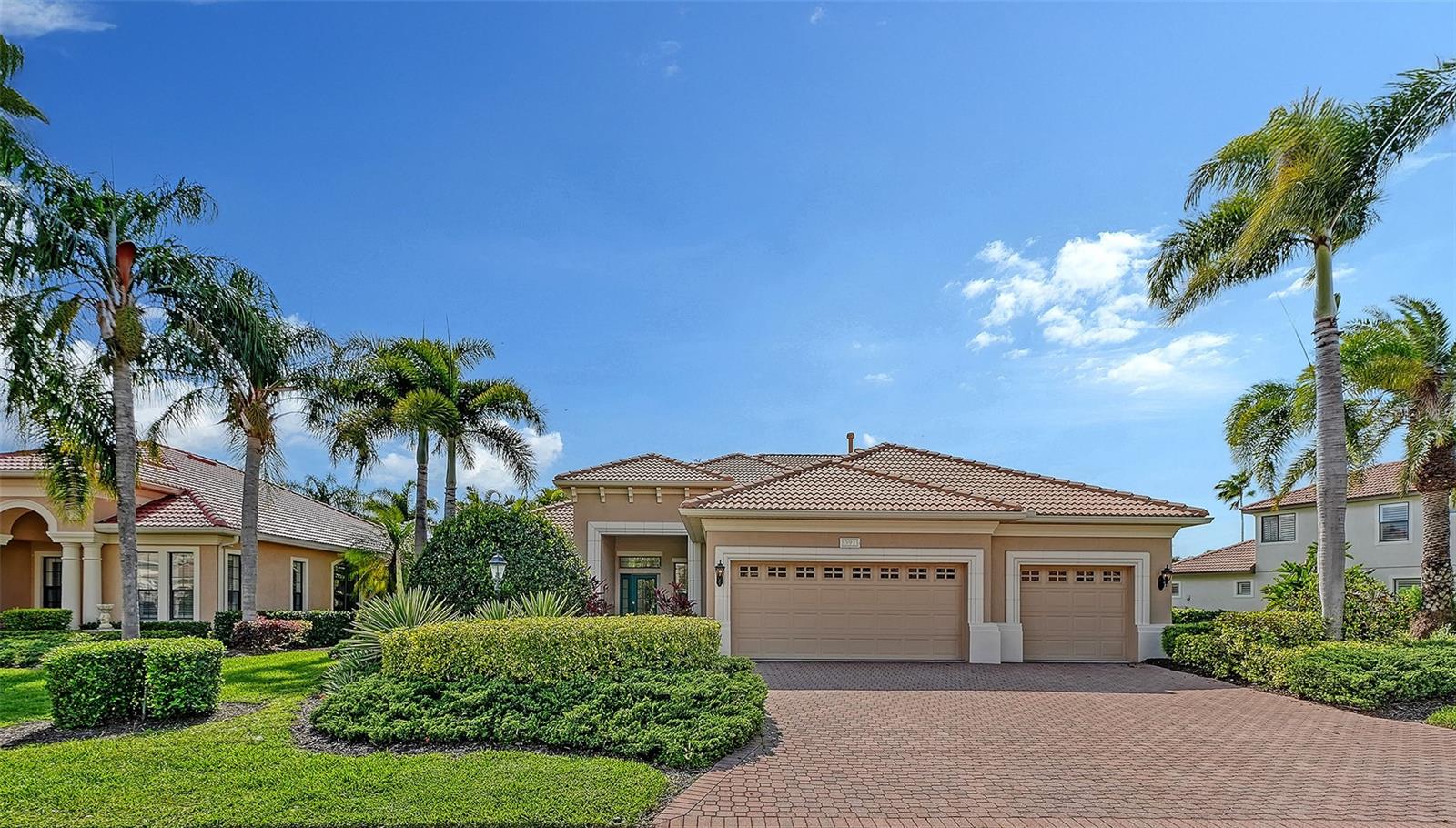 13911 SIENA LOOP, LAKEWOOD RANCH, FL — photo 2