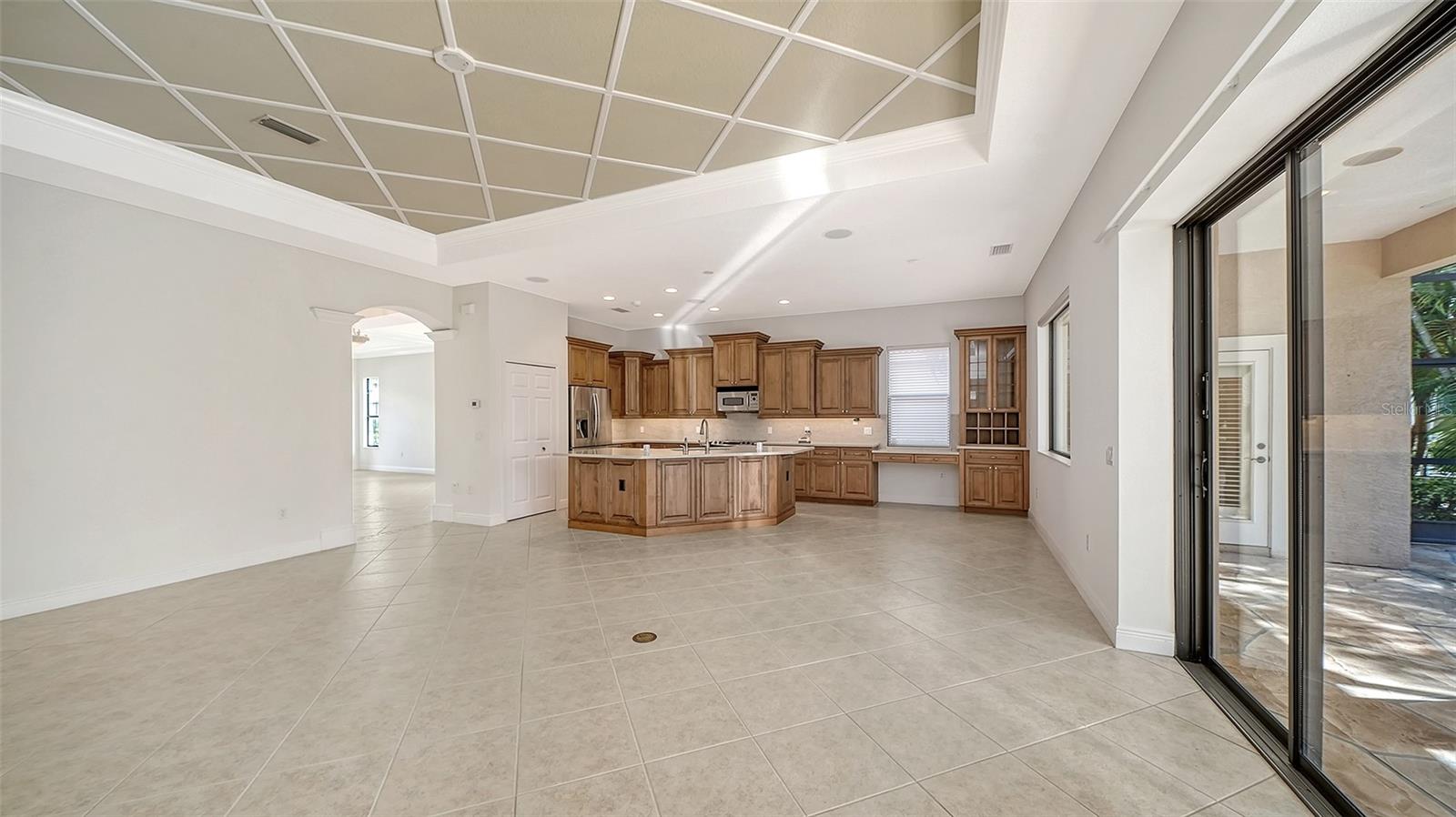 13911 SIENA LOOP, LAKEWOOD RANCH, FL — photo 17