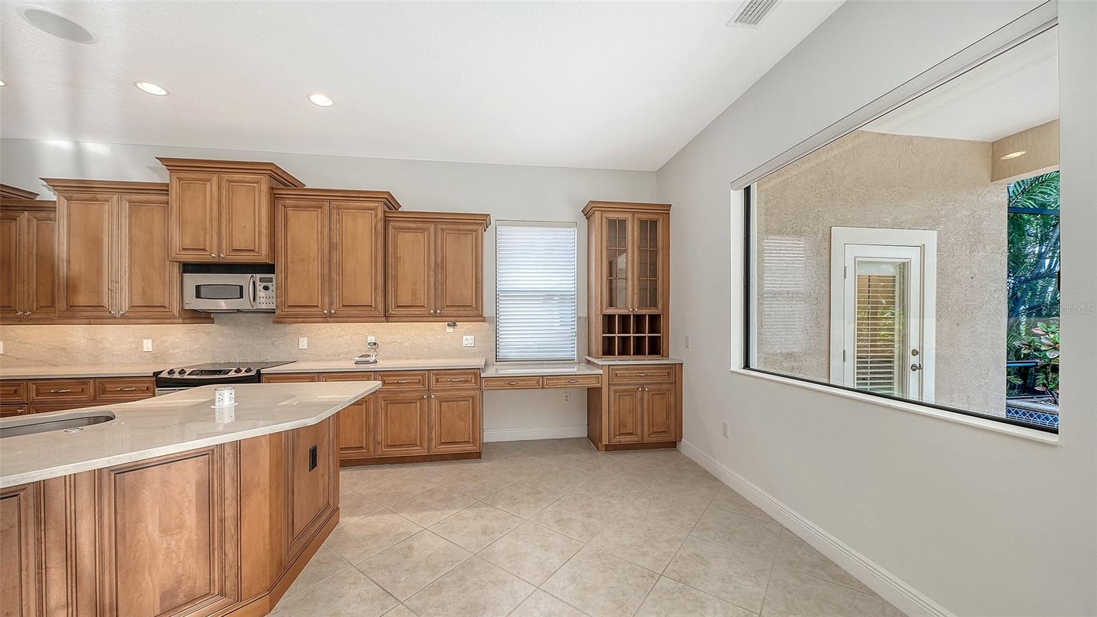 13911 SIENA LOOP, LAKEWOOD RANCH, FL — photo 20