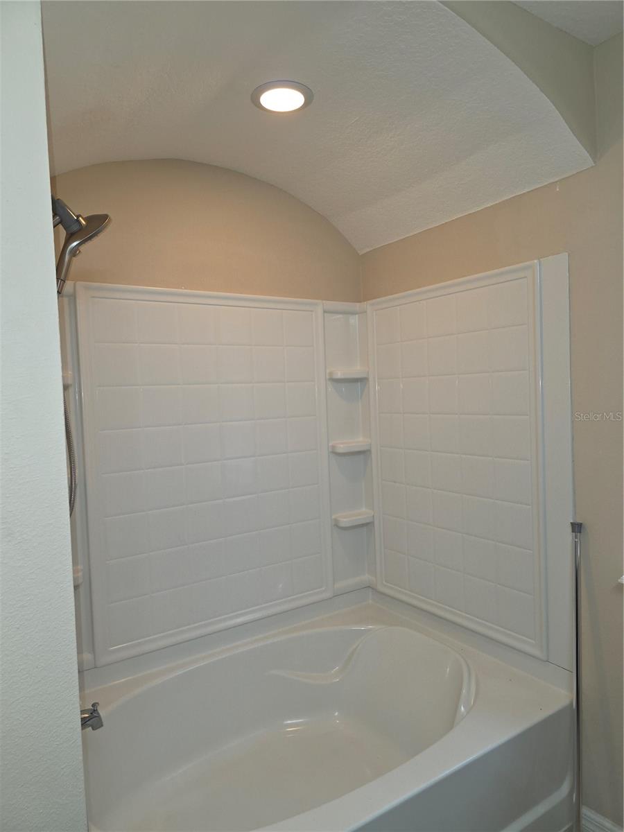 104 KELLY THOMAS WAY, DAYTONA BEACH, FL — photo 22