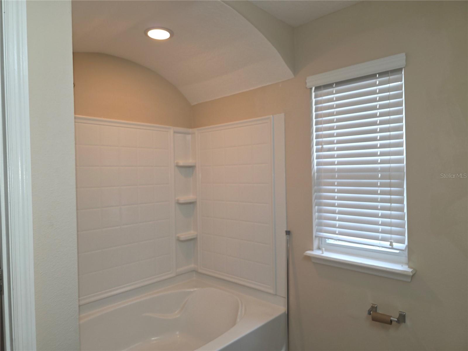 104 KELLY THOMAS WAY, DAYTONA BEACH, FL — photo 23