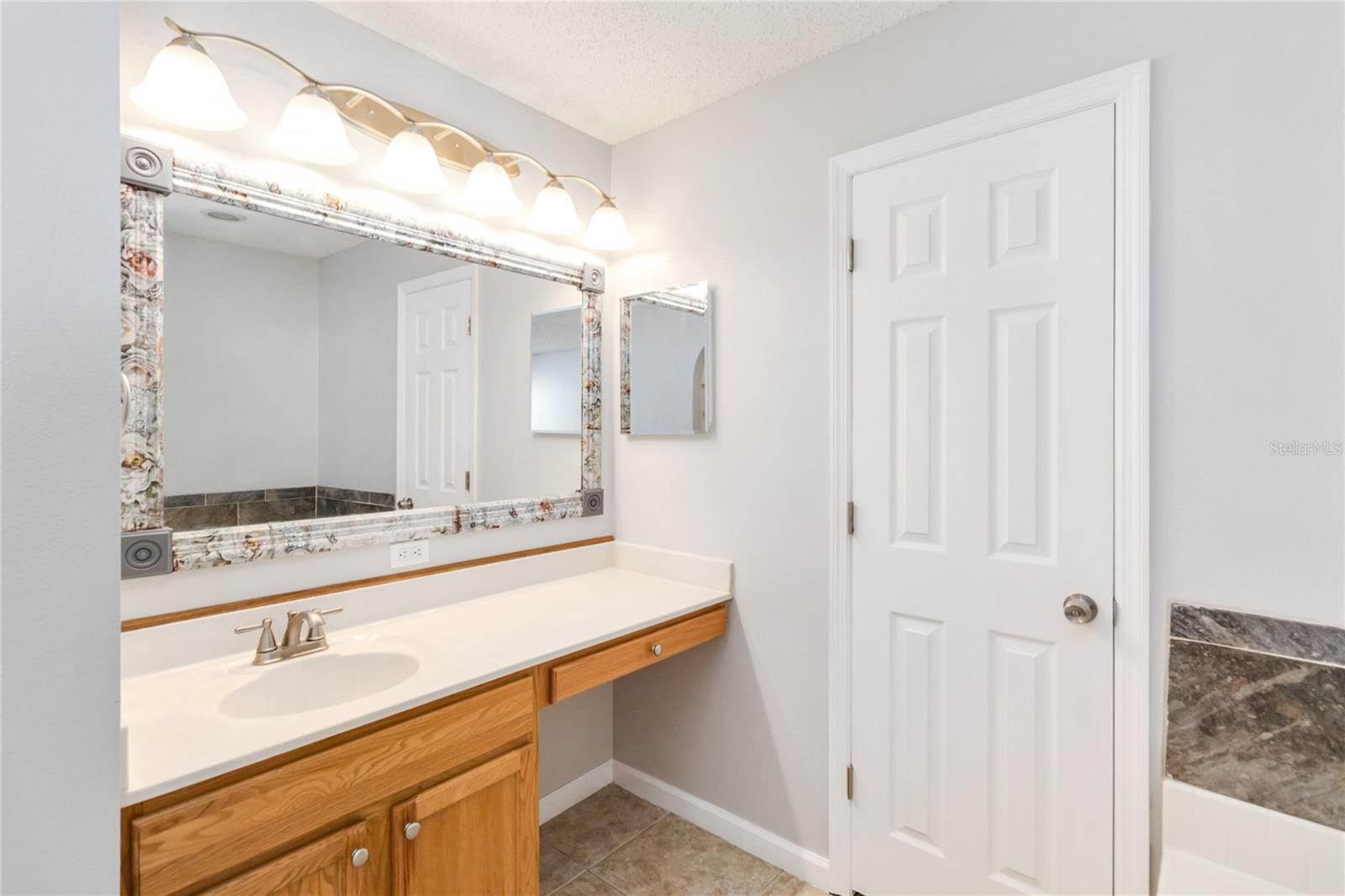 2225 SANDRIDGE CIR, EUSTIS, FL — photo 46