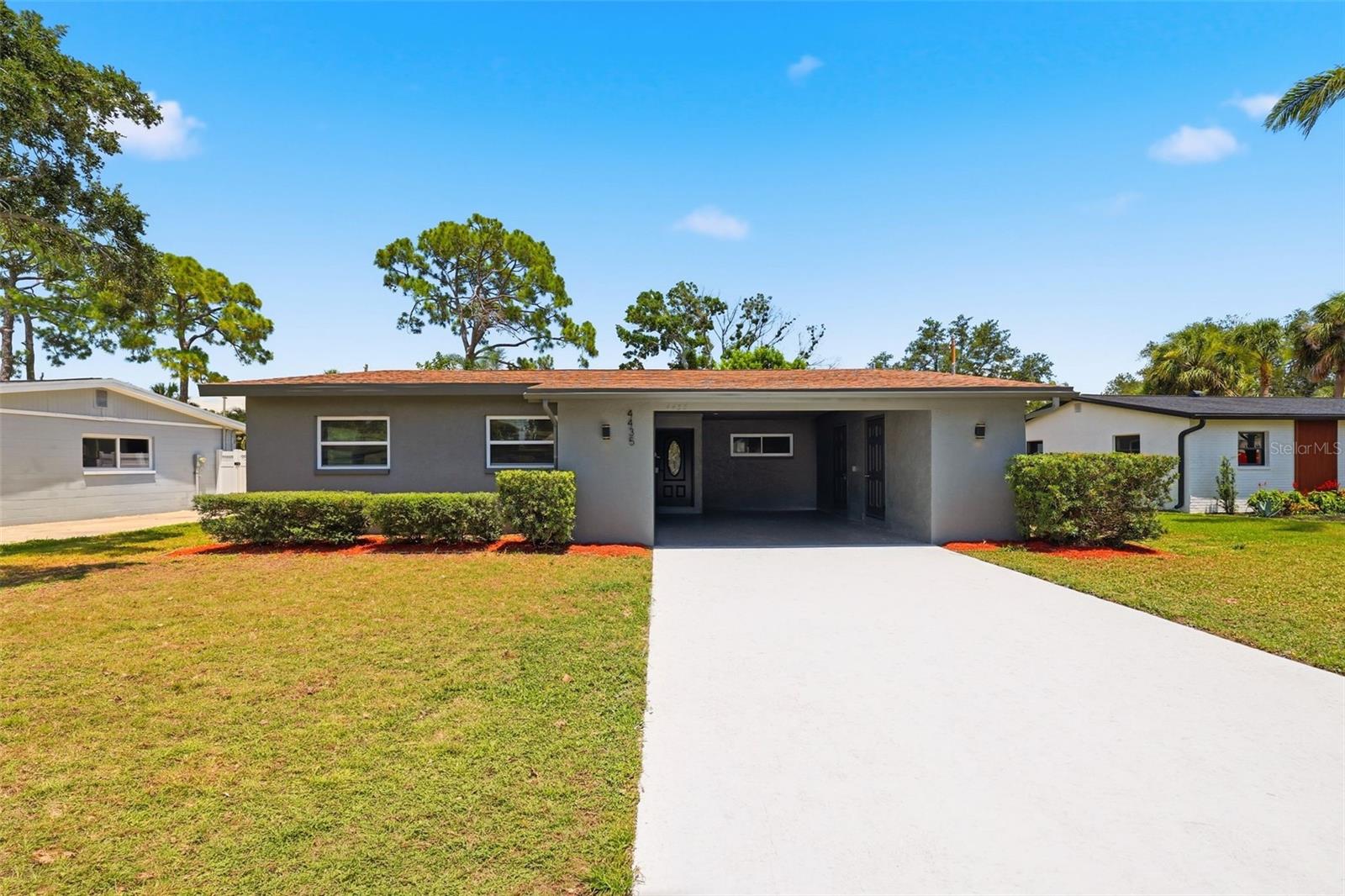 4435 HUNTINGTON ST NE, ST PETERSBURG, FL — photo 3