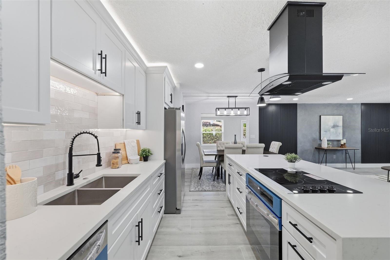 4435 HUNTINGTON ST NE, ST PETERSBURG, FL — photo 6
