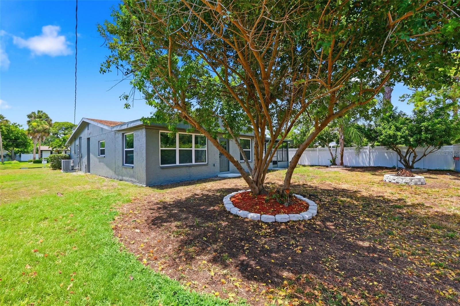 4435 HUNTINGTON ST NE, ST PETERSBURG, FL — photo 33