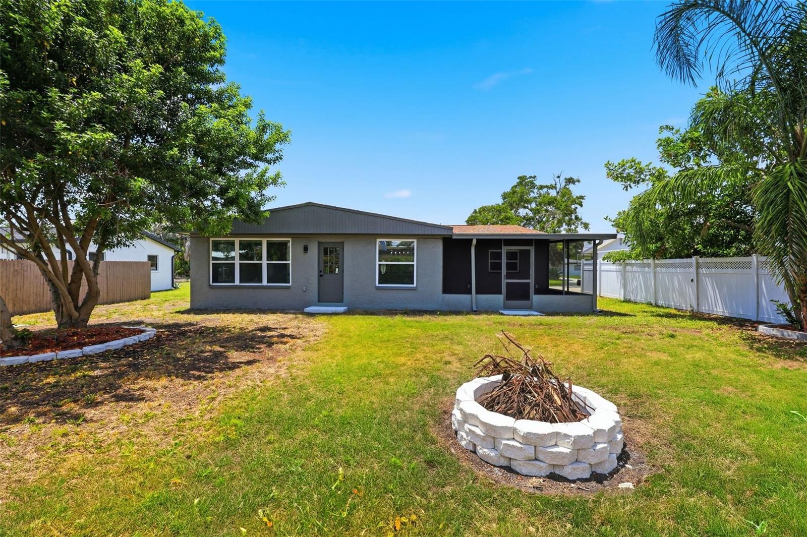 4435 HUNTINGTON ST NE, ST PETERSBURG, FL — photo 34