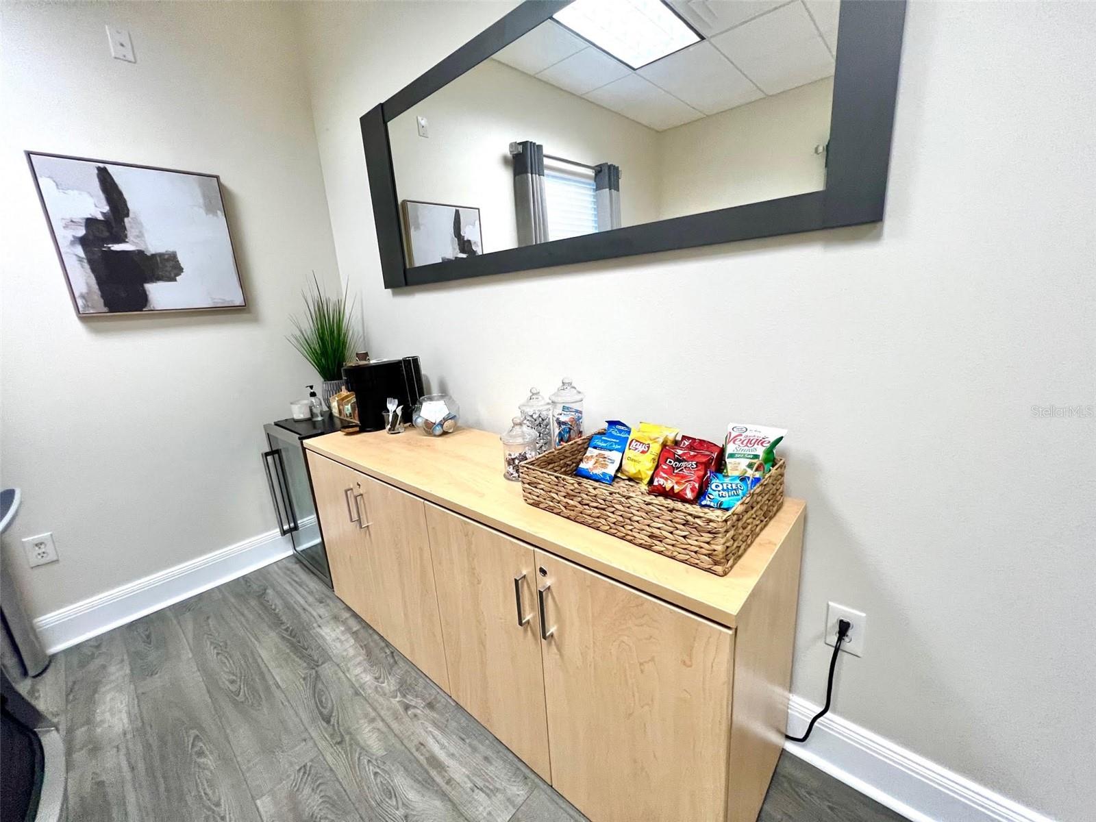 1550 W CLEVELAND ST #11, TAMPA, FL — photo 29