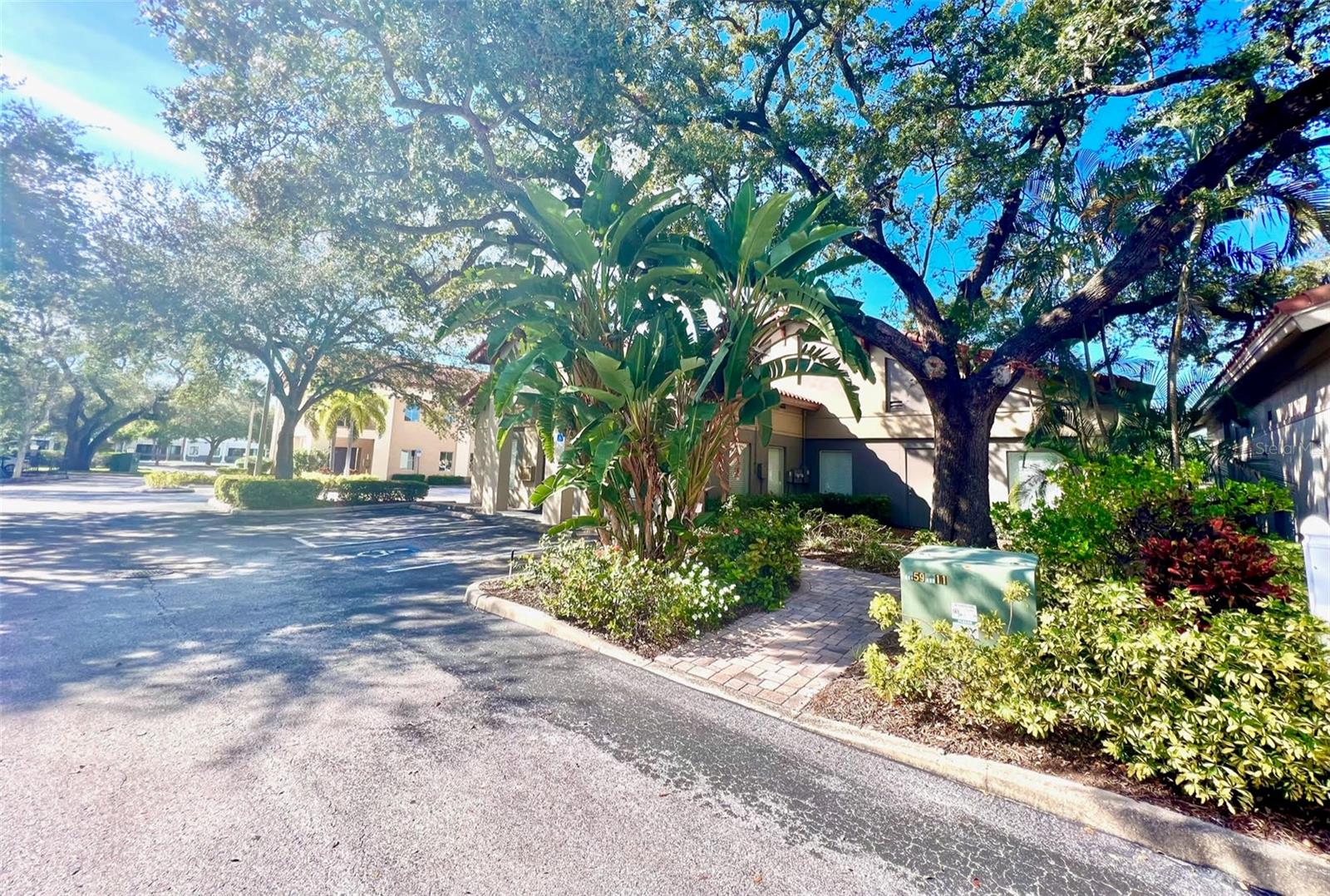 1550 W CLEVELAND ST #11, TAMPA, FL — photo 34