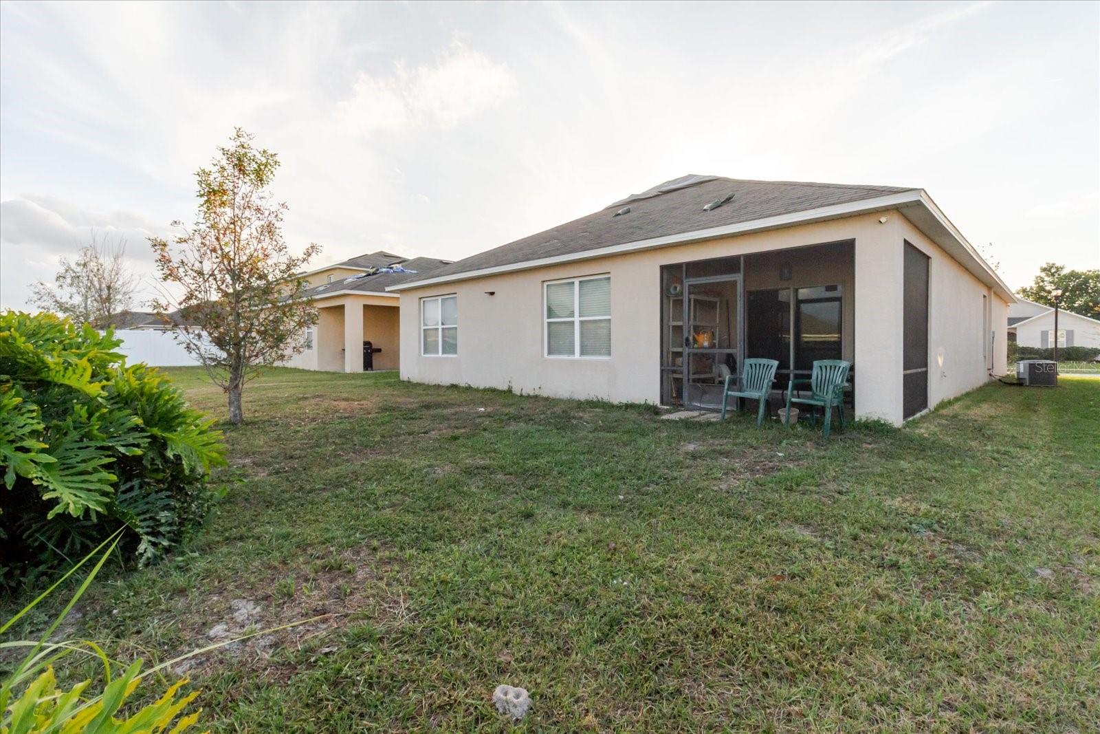 525 SQUIRES GROVE DR, WINTER HAVEN, FL — photo 9