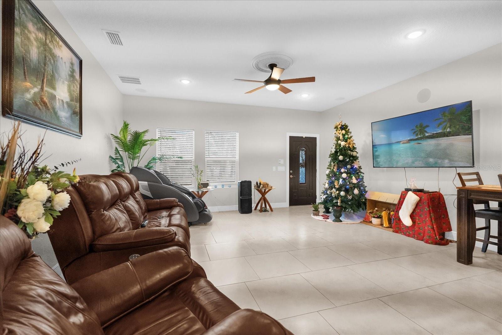 705 LENOX PL, KISSIMMEE, FL — photo 40