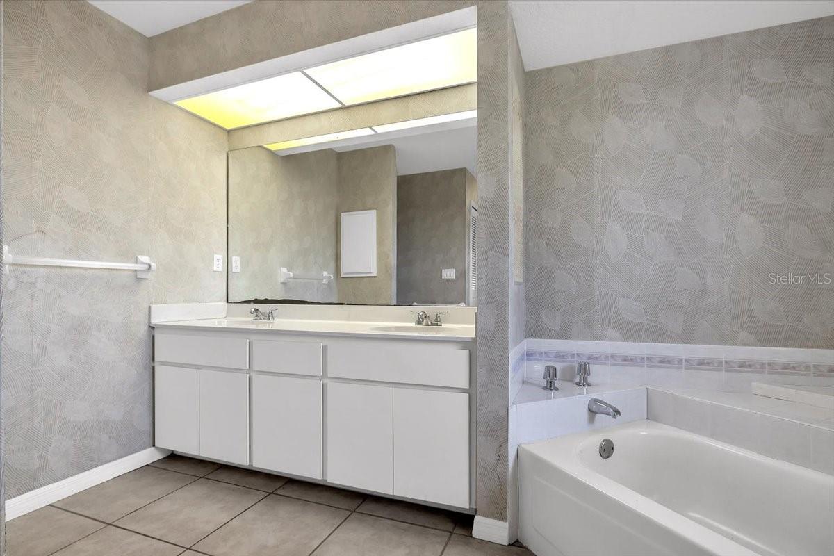 272 BROADMOOR LN, ROTONDA WEST, FL — photo 35