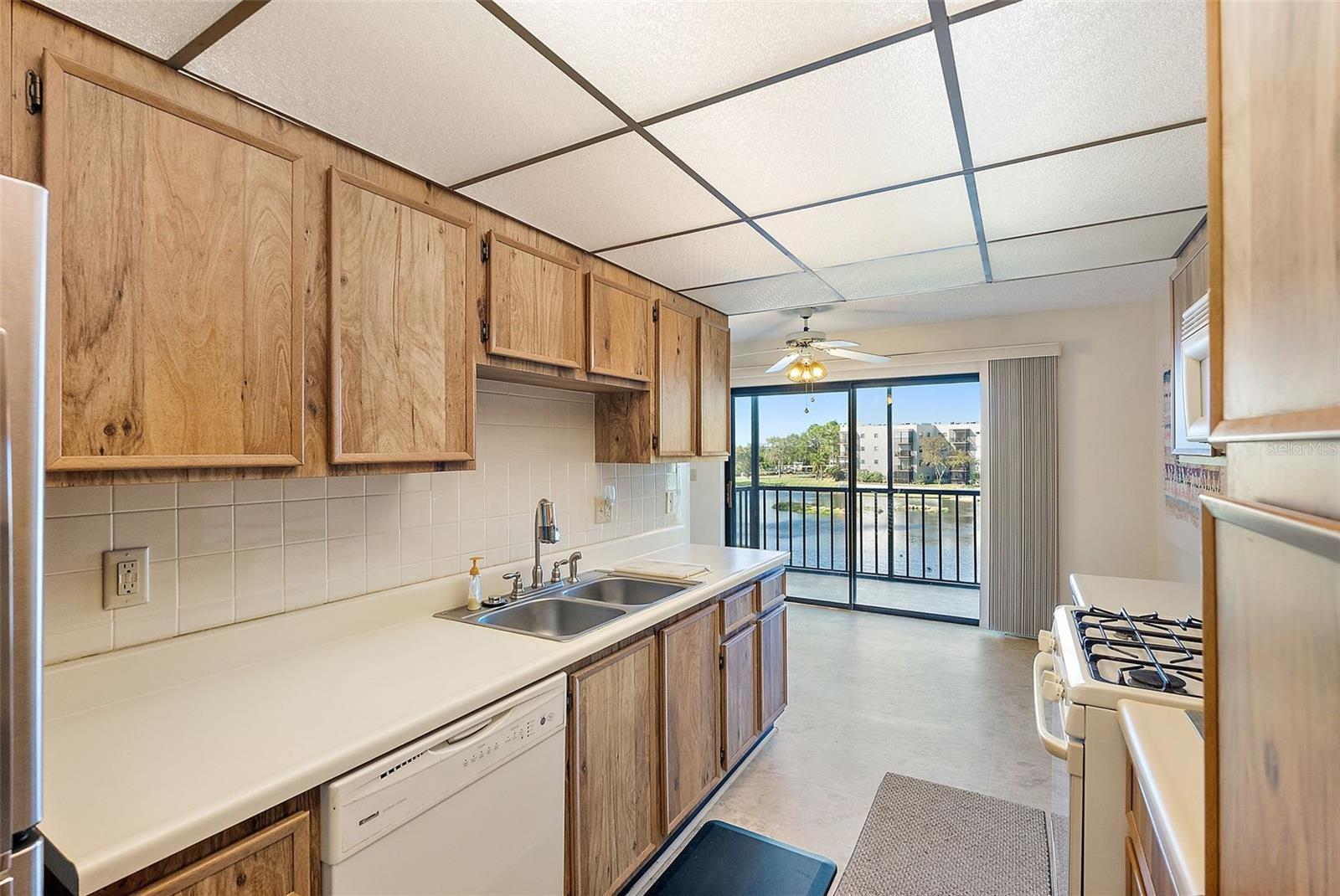 6188 80TH ST N #303, ST PETERSBURG, FL — photo 9