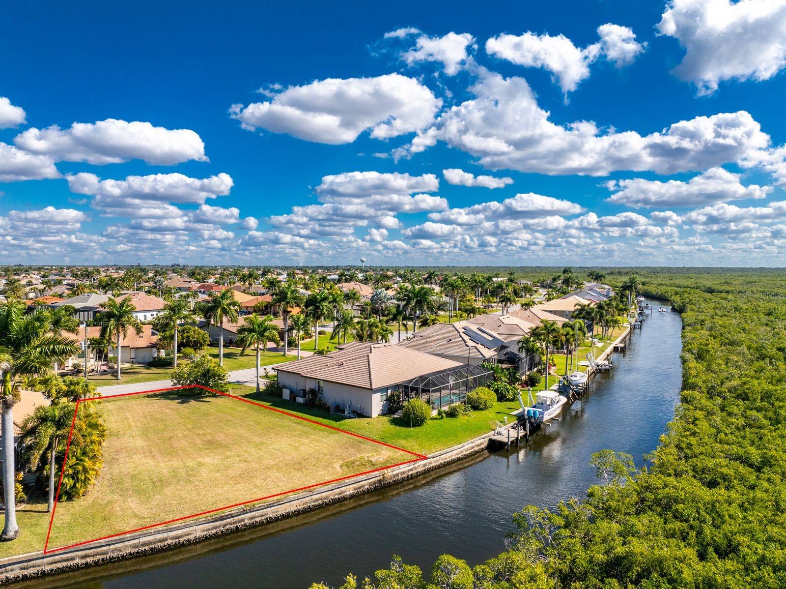 665 MACEDONIA DR, PUNTA GORDA, FL — photo 2