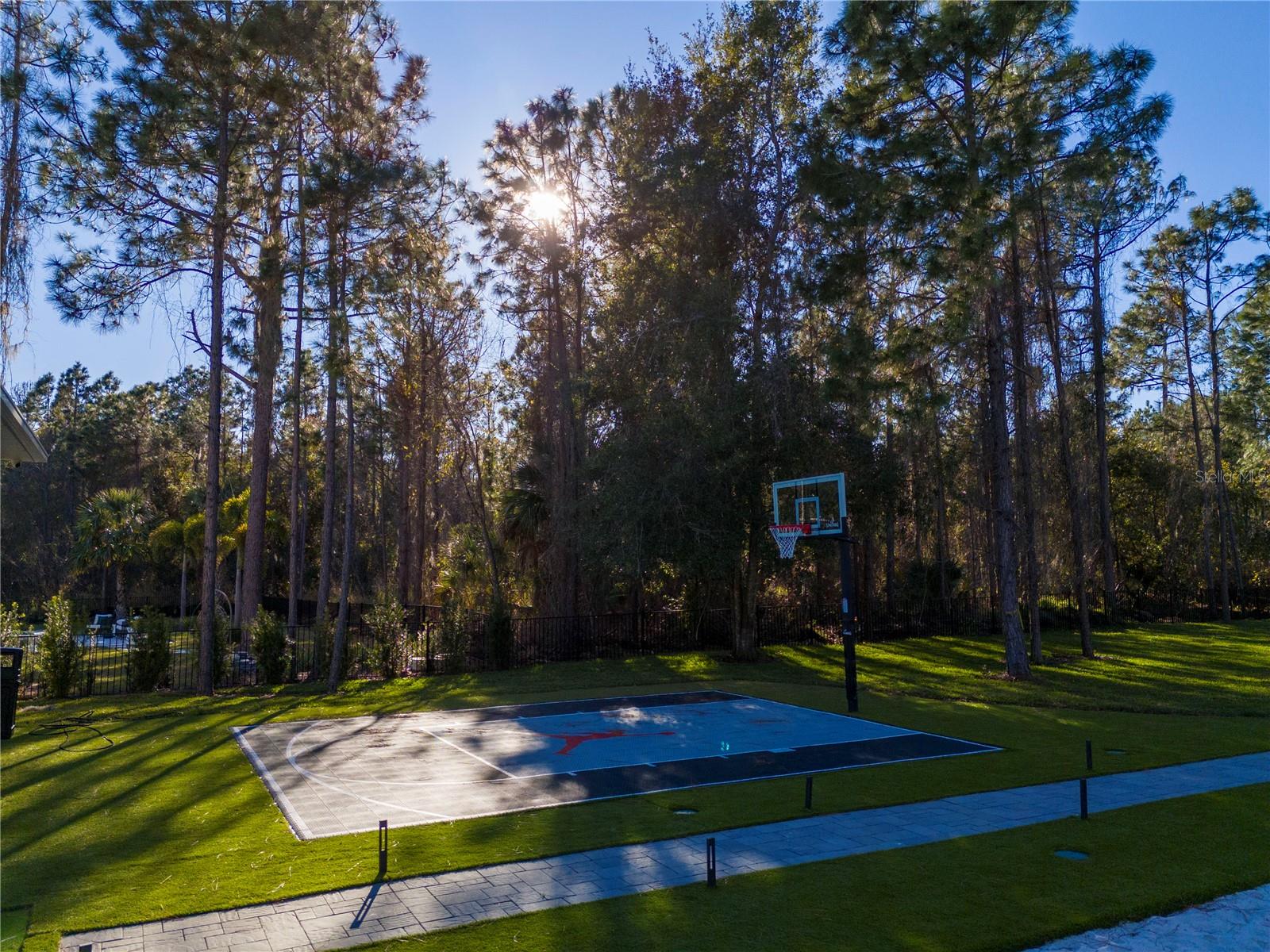 15926 PENDIO DR, BELLA COLLINA, FL — photo 139