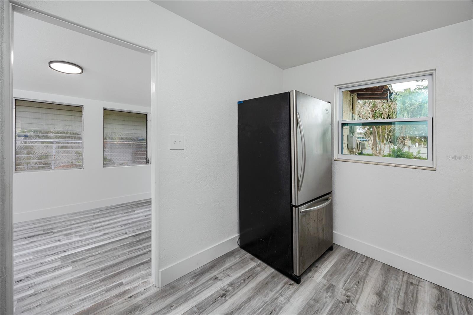 418 39TH AVE N, ST PETERSBURG, FL — photo 12