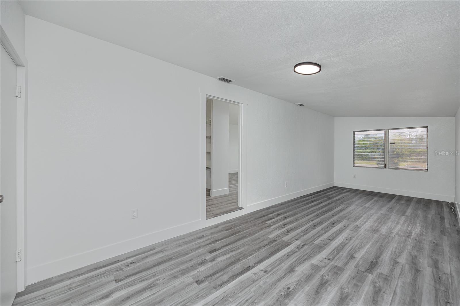 418 39TH AVE N, ST PETERSBURG, FL — photo 16