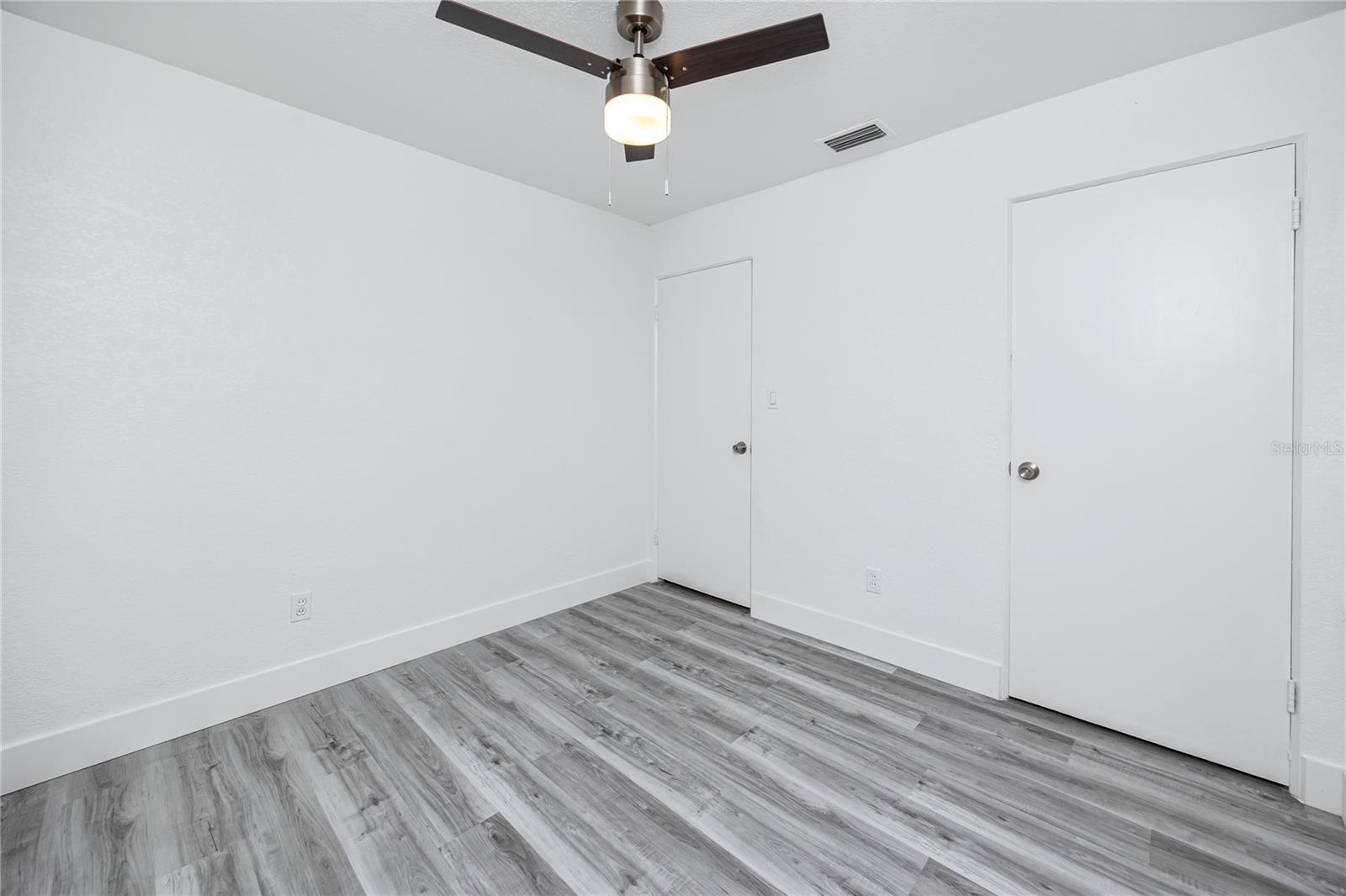 418 39TH AVE N, ST PETERSBURG, FL — photo 24