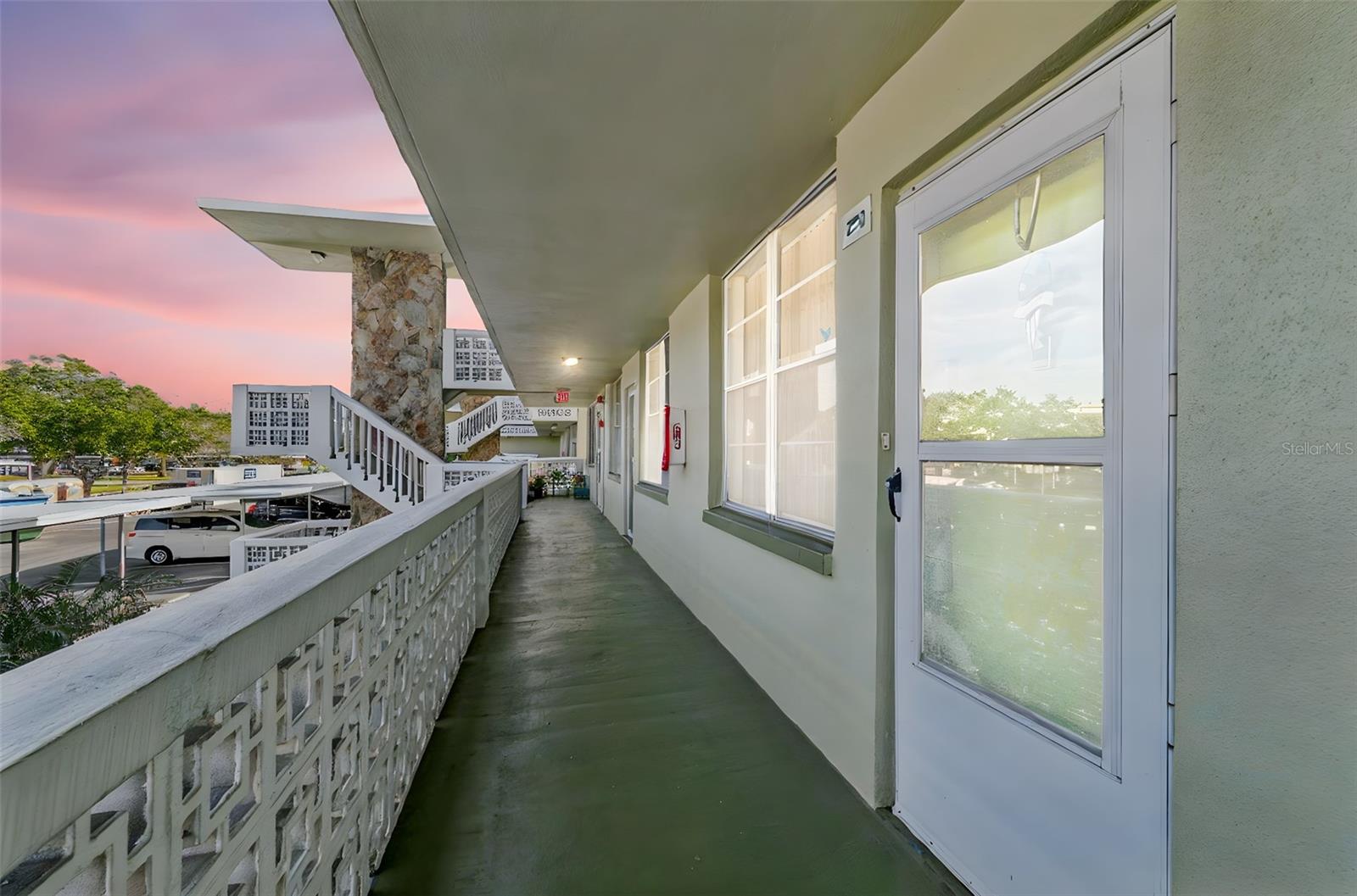 4885 1ST ST NE #203, ST PETERSBURG, FL