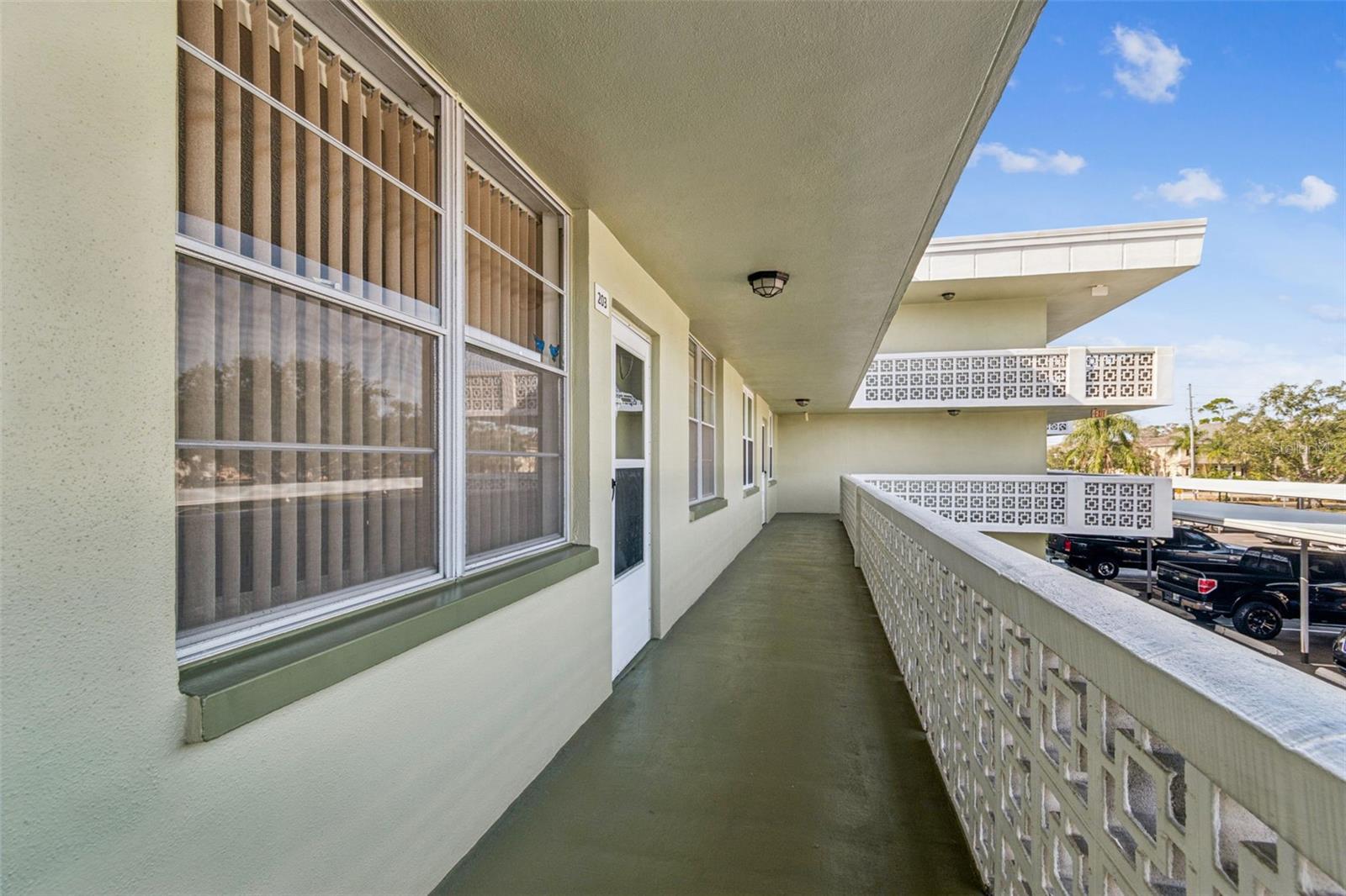 4885 1ST ST NE #203, ST PETERSBURG, FL — photo 3