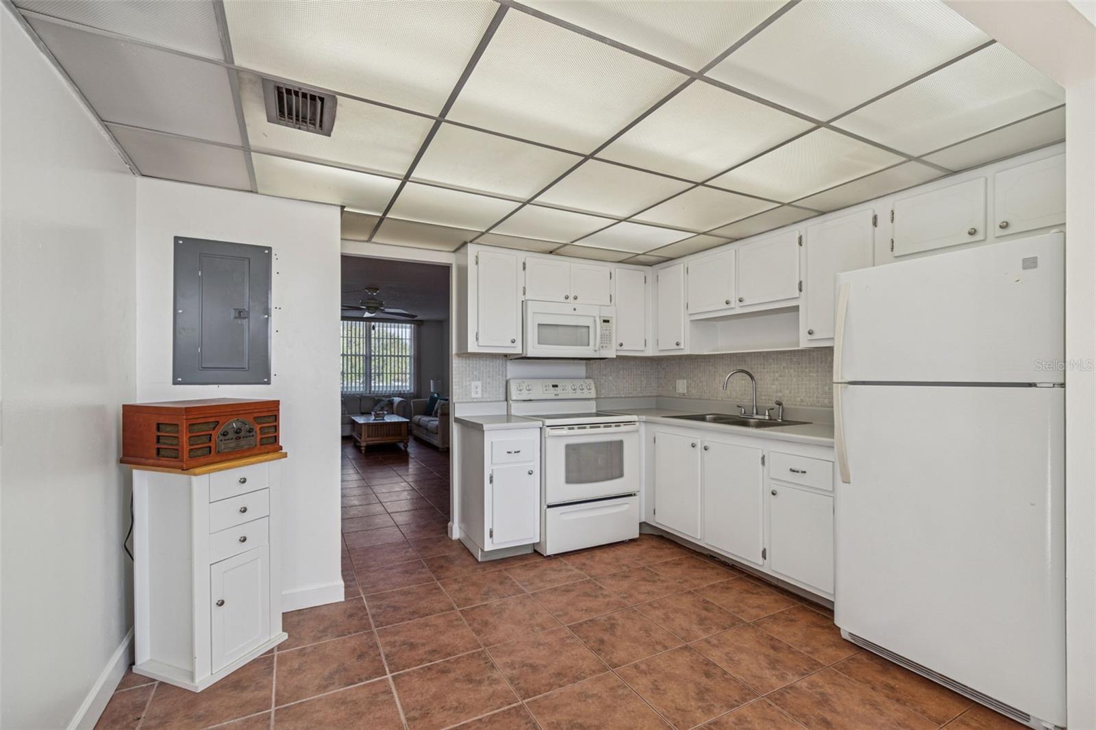 4885 1ST ST NE #203, ST PETERSBURG, FL — photo 15